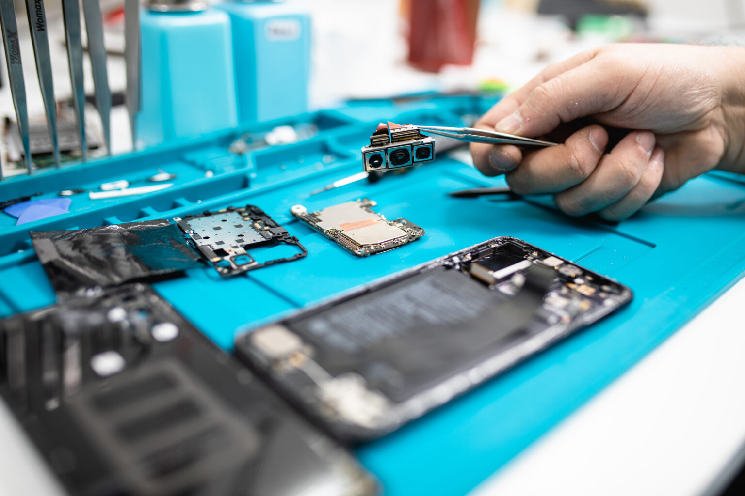 Phone Getting Repaired Samsung Repair Services in Bradford - Bargain Phones Bradford